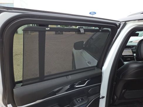 Used 2024 Jeep Grand Cherokee Trailhawk w/ Luxury Tech Group III image 53