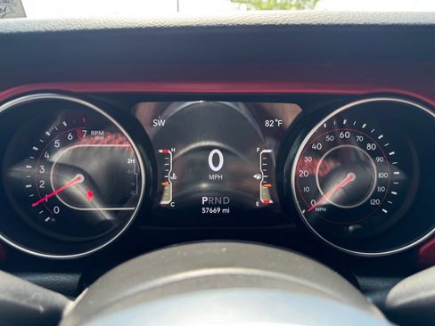 Used 2021 Jeep Wrangler Unlimited Rubicon w/ Xtreme Recon 35" Tire Package AWD/4WD image 37