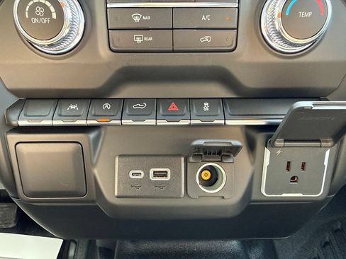 Used 2026 GMC Sierra 1500 Pro w/ Pro Value Package AWD/4WD image 25