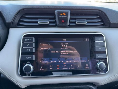 Used 2020 Nissan Versa SV image 28