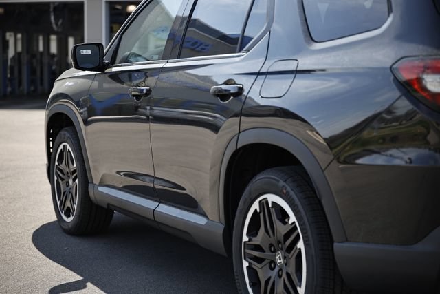 New 2026 Honda Pilot Touring image 10