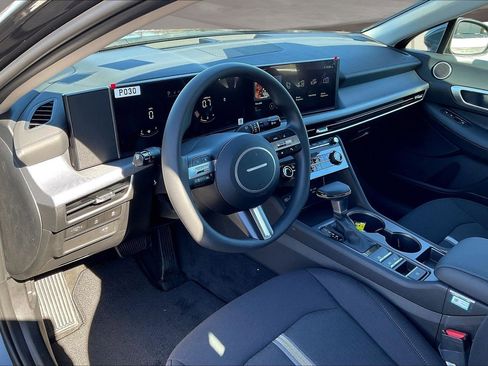 Used 2025 Hyundai Sonata SE image 17