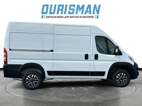 New 2025 RAM ProMaster 2500 w/ Quick Order Package 22G SLT FWD image 7