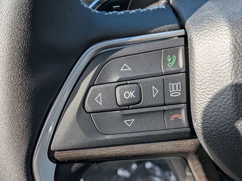 New 2026 Jeep Grand Cherokee Limited image 17