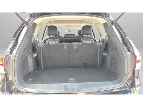 Used 2015 Nissan Pathfinder Platinum FWD image 13