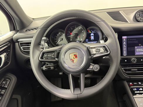 New 2026 Porsche Macan image 19