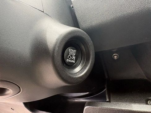 Used 2023 RAM ProMaster 2500 FWD image 31