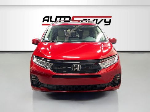 Used 2025 Honda Odyssey Elite image 2