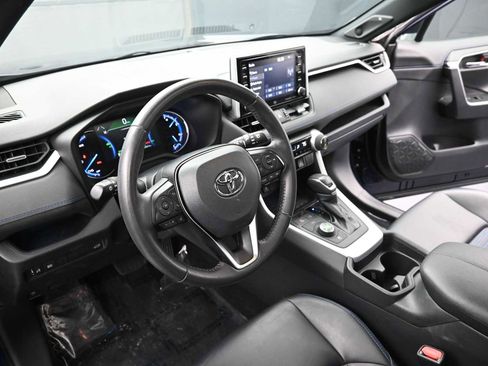 Used 2020 Toyota RAV4 XSE image 10