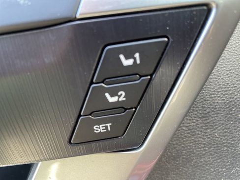Used 2023 Toyota Tundra Platinum RWD image 13