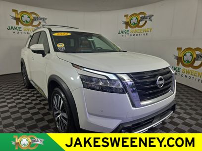 Used 2022 Nissan Pathfinder Platinum w/ Cargo Package