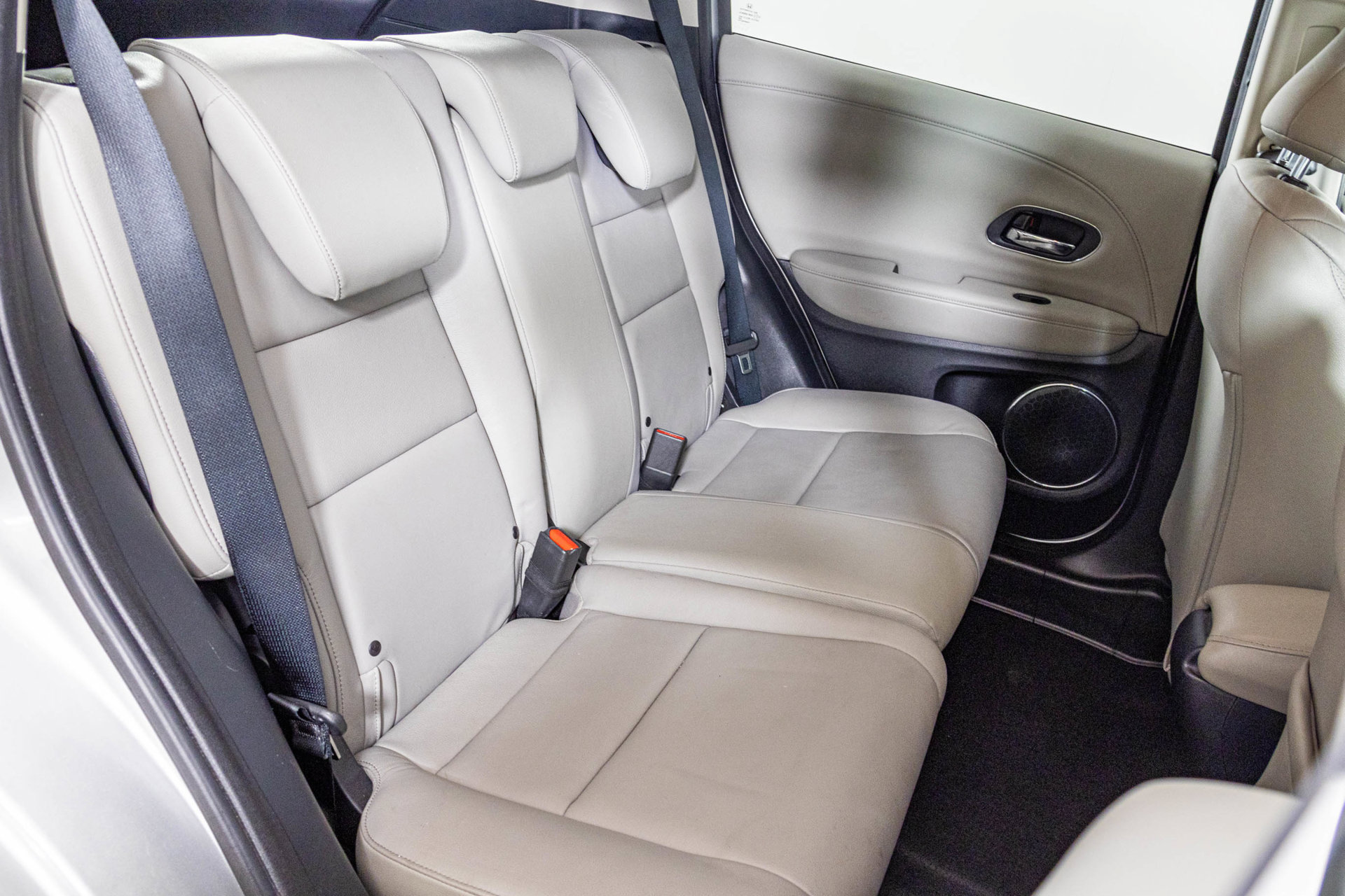 Used 2016 Honda HR-V EX-L image 42