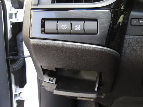 Used 2022 Lexus ES 350 w/ Luxury Package FWD image 34