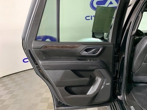 Used 2021 Chevrolet Tahoe LT w/ Luxury Package image 30