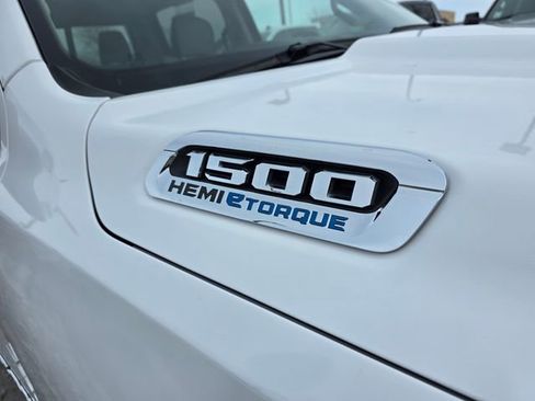 Used 2024 RAM 1500 Limited AWD/4WD image 8