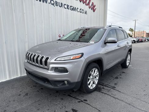 Used 2018 Jeep Cherokee Latitude image 7