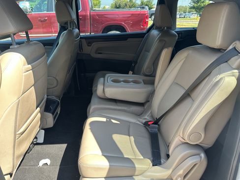 Used 2023 Honda Odyssey Touring image 16