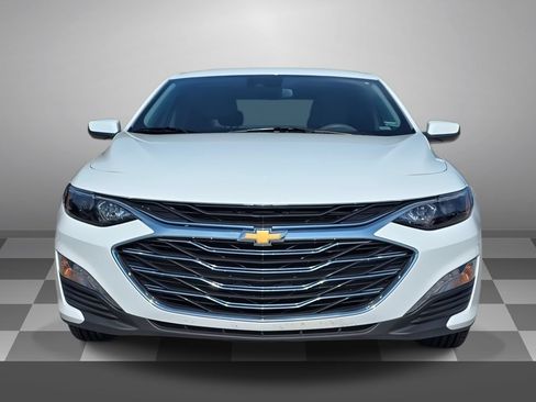 Used 2025 Chevrolet Malibu LT FWD image 2