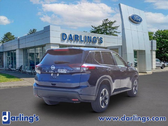 Used 2025 Nissan Rogue SV AWD/4WD image 5