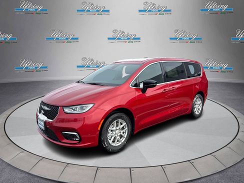 New 2026 Chrysler Pacifica Select image 7