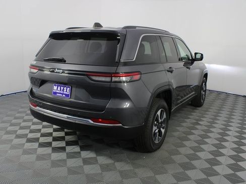 Used 2023 Jeep Grand Cherokee 4WD 4xe image 28