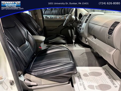 Used 2021 Nissan Frontier SV w/ Midnight Edition Floor Mats image 27