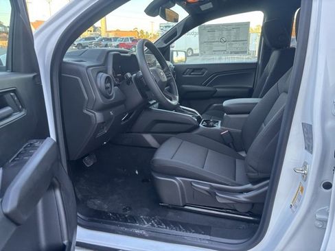 New 2026 Chevrolet Colorado W/T image 2