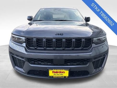 New 2026 Jeep Grand Cherokee L 4WD image 2