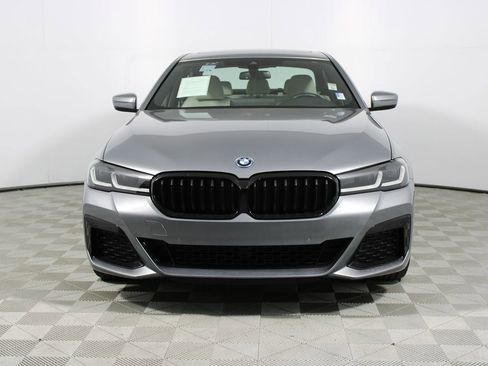 Used 2023 BMW 530e w/ M Sport Package image 2