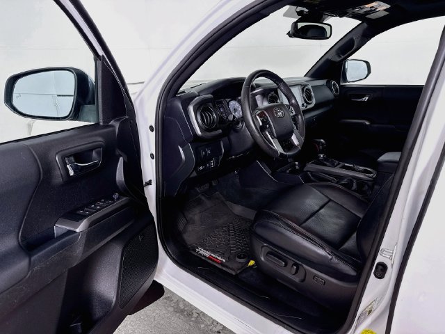 Used 2021 Toyota Tacoma TRD Pro AWD/4WD image 3