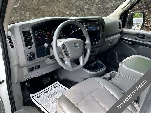 Used 2021 Nissan NV 2500 SV RWD image 12
