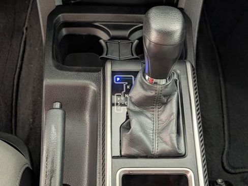 Used 2023 Toyota Tacoma SR5 w/ Technology Package AWD/4WD image 22