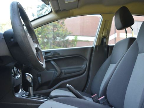 Used 2017 Ford Fiesta S FWD image 31