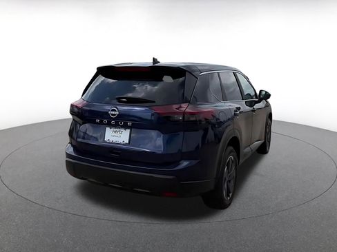 Used 2025 Nissan Rogue SV image 14