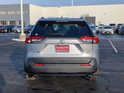 Used 2025 Toyota RAV4 XLE image 6