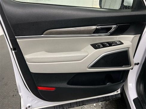 Used 2021 Kia Telluride EX image 23