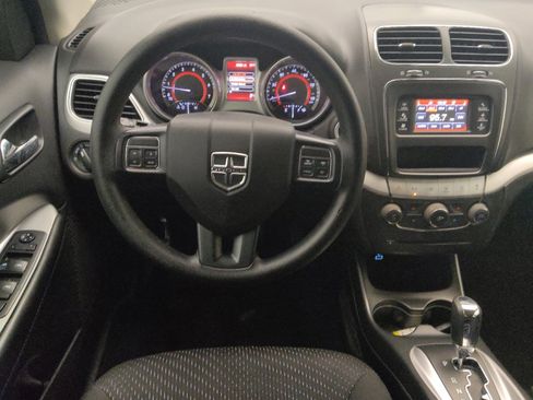 Used 2018 Dodge Journey SE FWD image 22