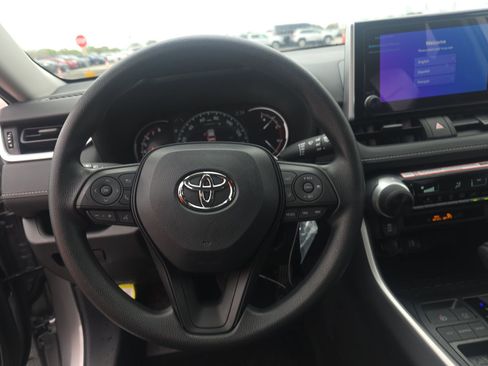 Used 2025 Toyota RAV4 LE image 13