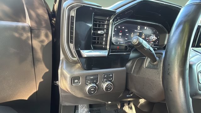 Used 2025 GMC Sierra 1500 SLT AWD/4WD image 22