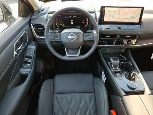 New 2026 Nissan Rogue Platinum w/ Platinum Premium Package image 7