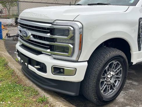 Used 2024 Ford F250 Limited w/ FX4 Off-Road Package AWD/4WD image 9