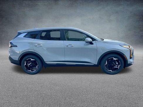 New 2026 Kia Sportage EX image 32