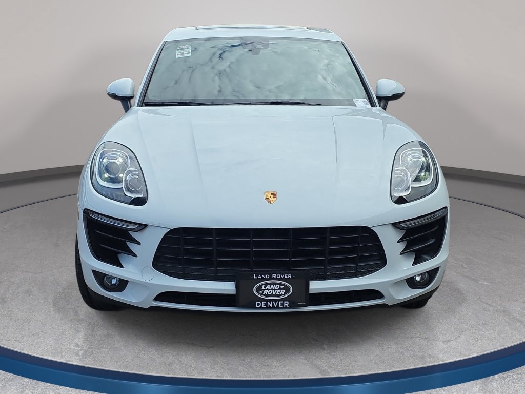 Used 2018 Porsche Macan AWD/4WD image 3