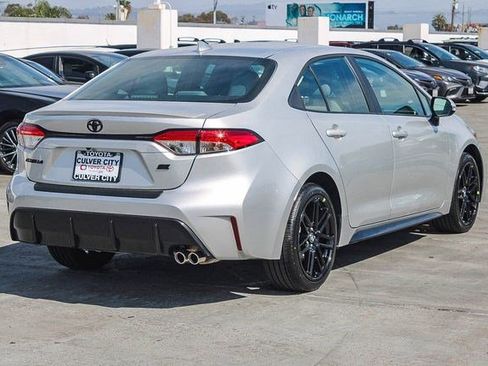Used 2025 Toyota Corolla SE FWD image 9
