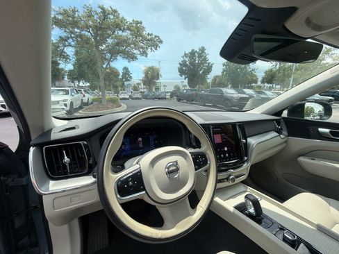 Used 2024 Volvo XC60 B5 Core AWD/4WD image 37