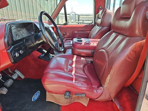 Used 1989 Ford F450 2WD Regular Cab Super Duty image 5