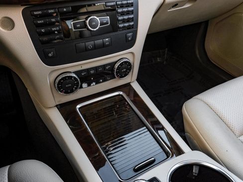 Used 2013 Mercedes-Benz GLK 350 GLK 350 image 24