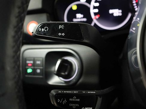 Used 2022 Porsche Cayenne image 31