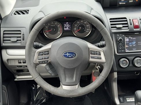 Used 2014 Subaru Forester 2.5i Limited image 25