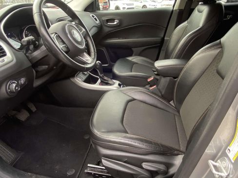 Used 2020 Jeep Compass Latitude image 14